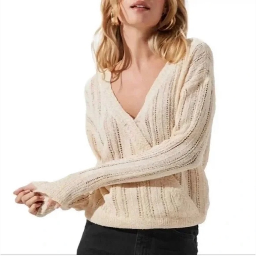 ASTR Pleated Wrap Sweater Knit Long Sleeve Cream Women's Size Medium NWT